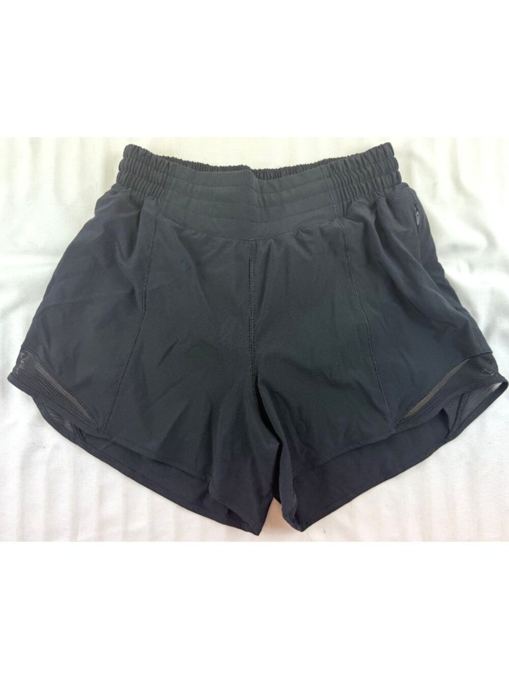 Lululemon Hotty Hot Short *High-Rise Long 4" Size 4 in Black